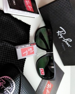 Ray-Ban