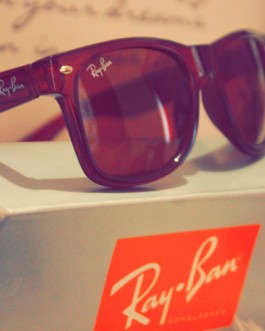 RAY-BAN